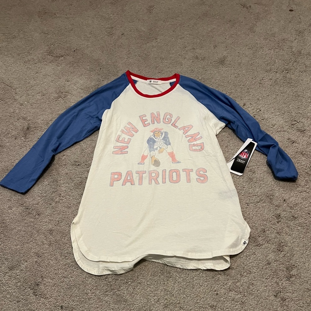 47 Brand New England Patriots White & Blue Raglan Tee with Red Trim